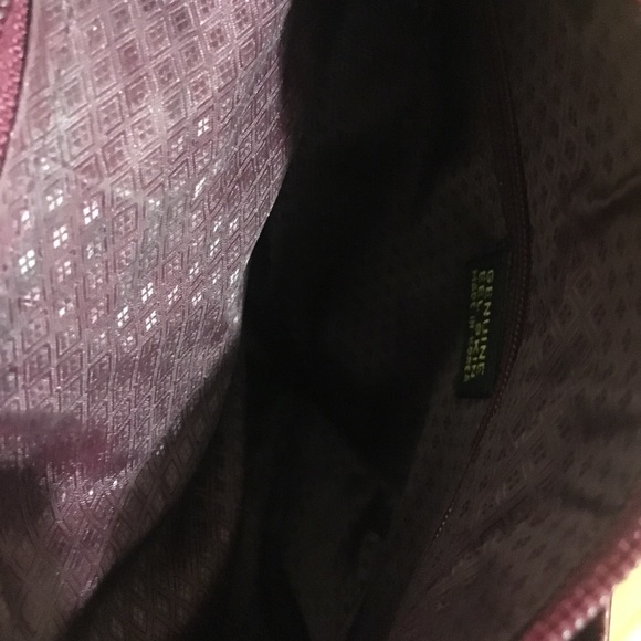 Genuine EEl Skin Blood red crossbody purse - Picture 2 of 2